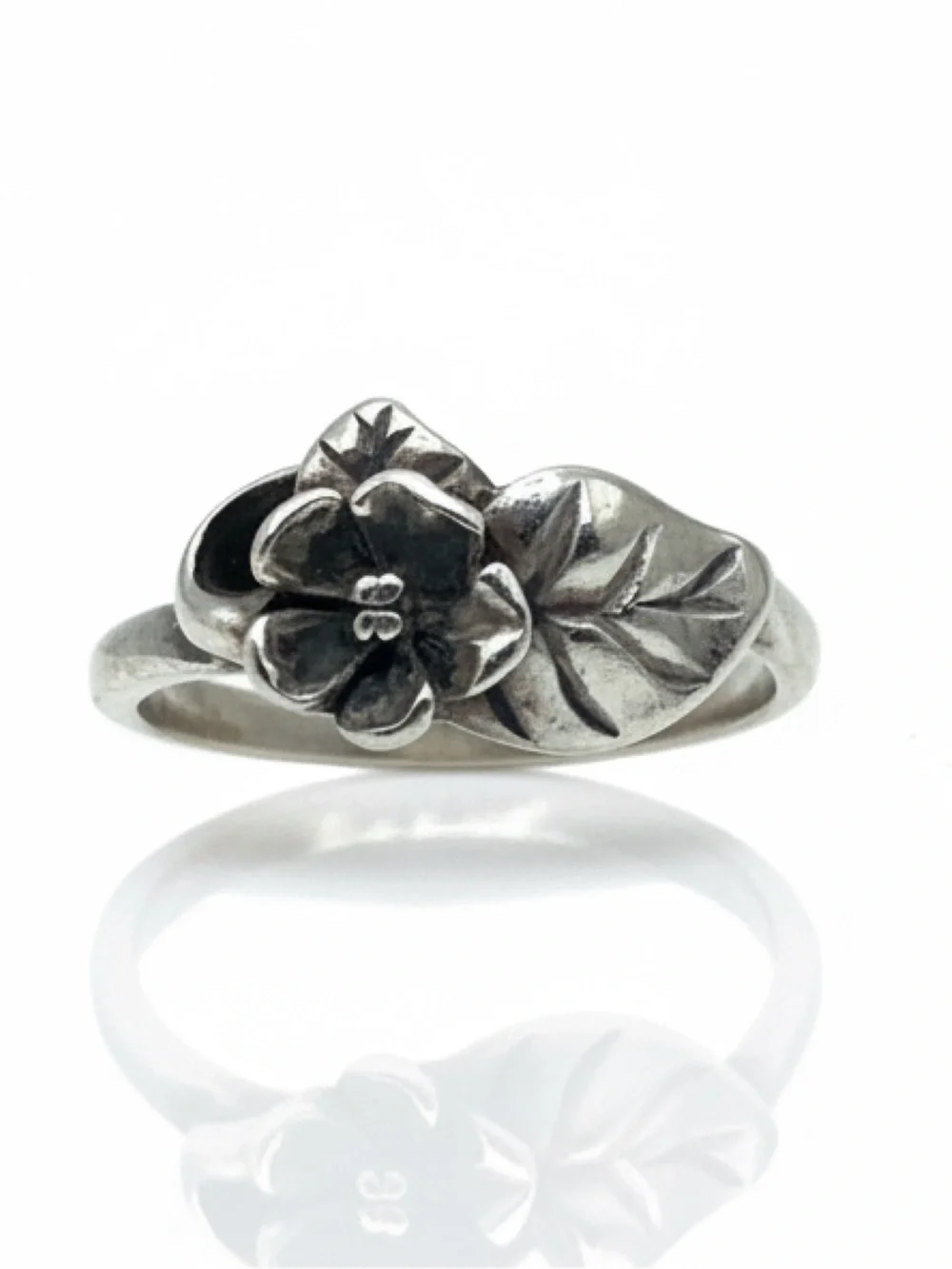 Vintage Shube's Sterling Silver Flower Leaf Ring Size 4.75